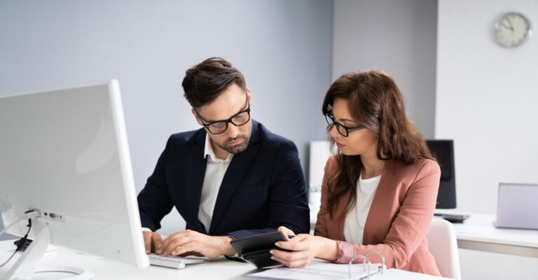 How Accountants in Sunderland Can Help Reduce Tax Bills Legally